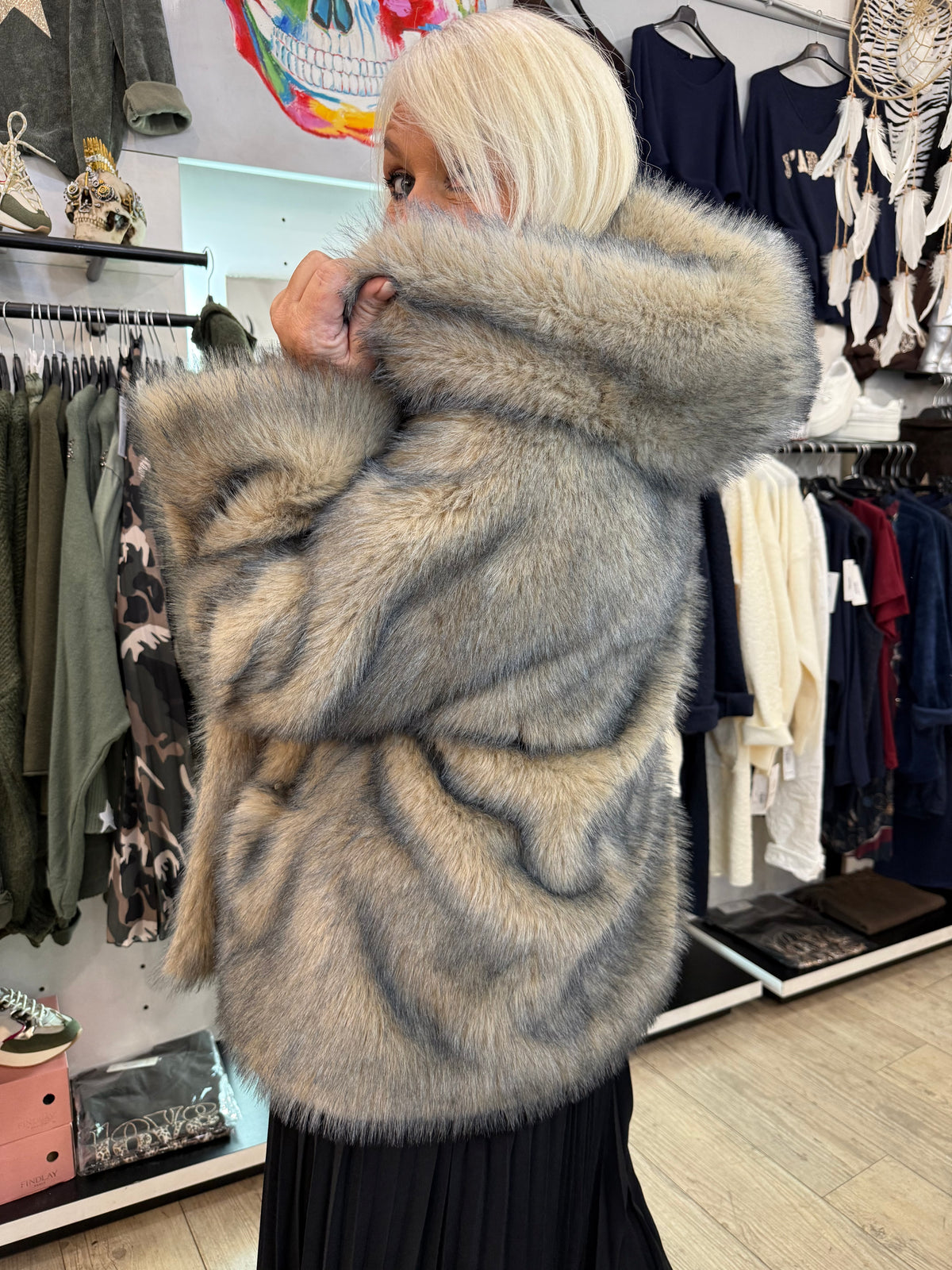 Veste fourrure capuche Fauvette