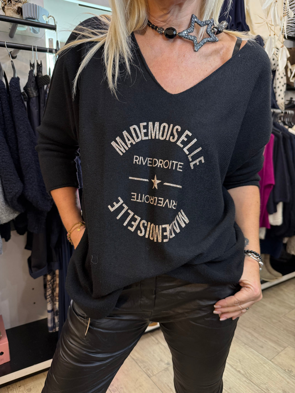 Pull mademoiselle noir