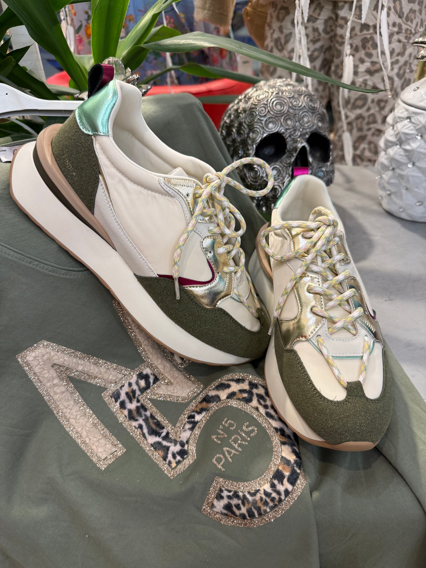 Baskets kaki