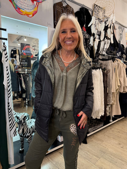 Top dentelle gde taille kaki poignet dentelle