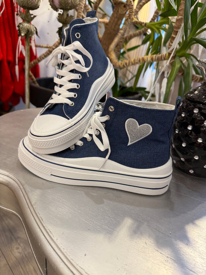 Baskets navy cœur argent