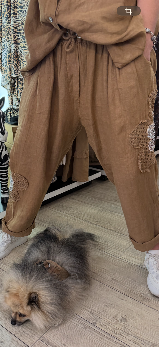 Pantalon camel flowers
