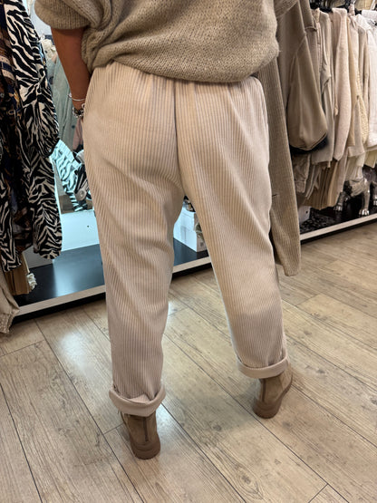 Pantalon écru velours gde taille