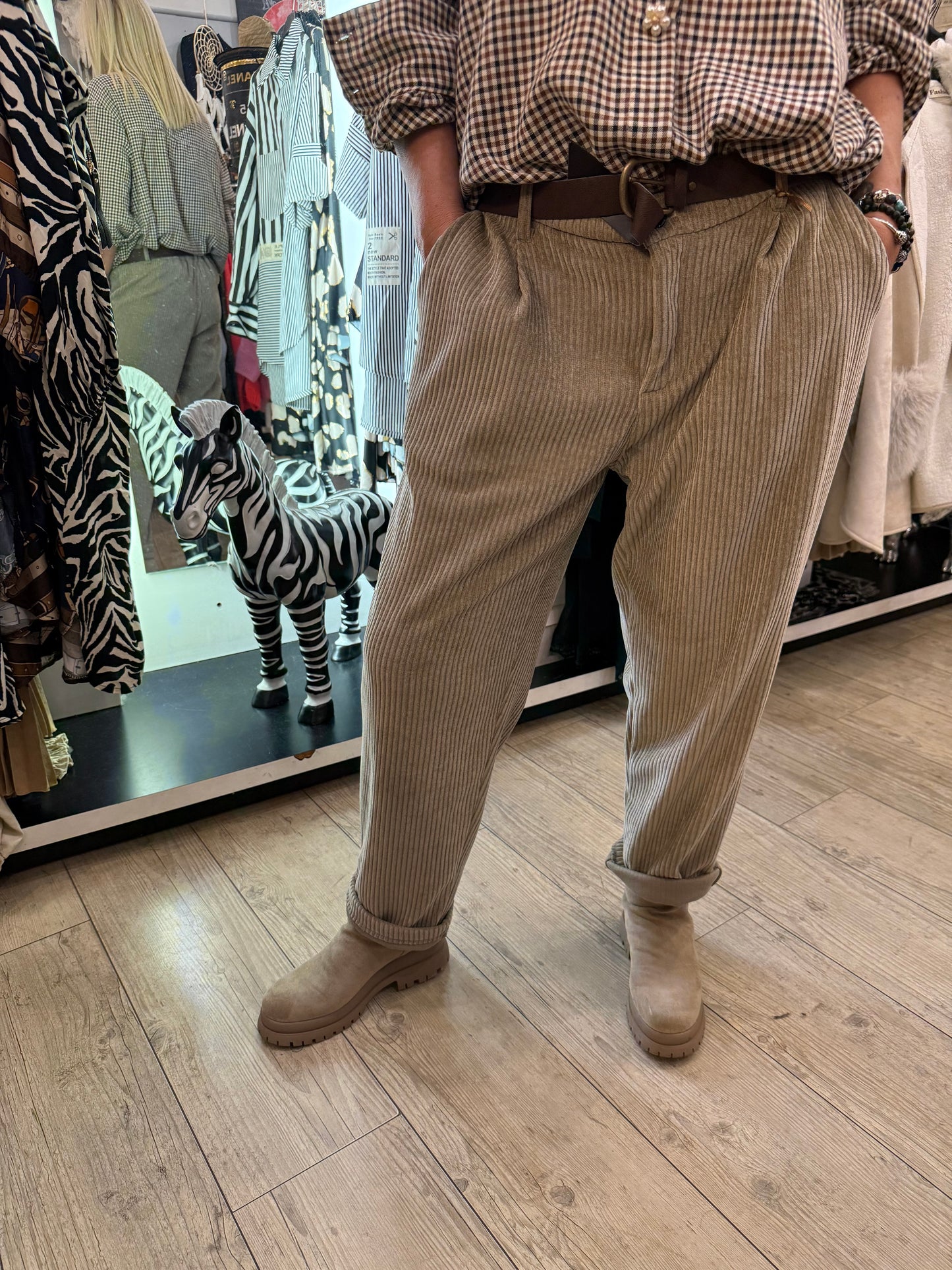 Pantalon velours taupe gde taille