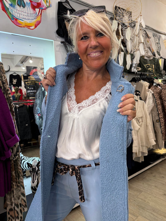 Manteau bouclette bleu ciel