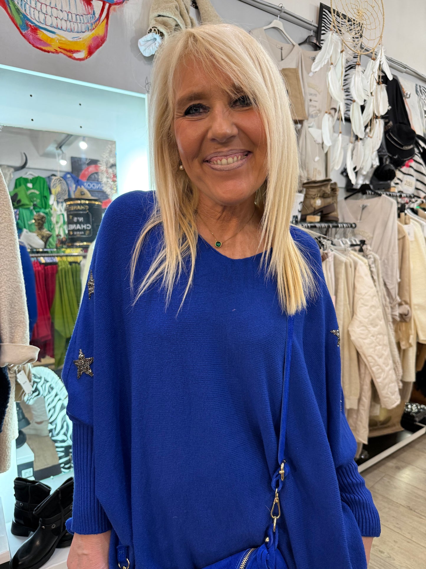 Pull étoile bleu élec