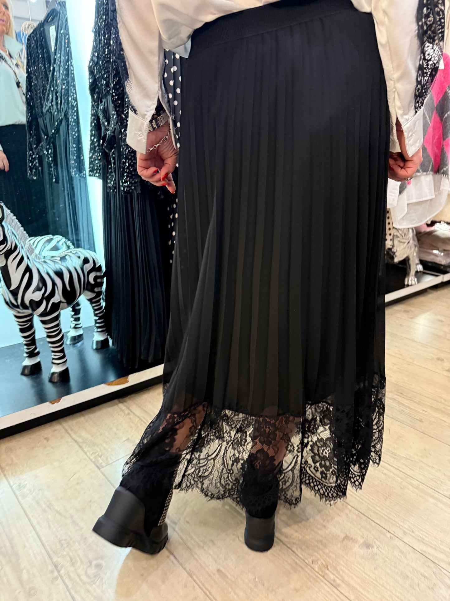 Jupe noire dentelle Lucie