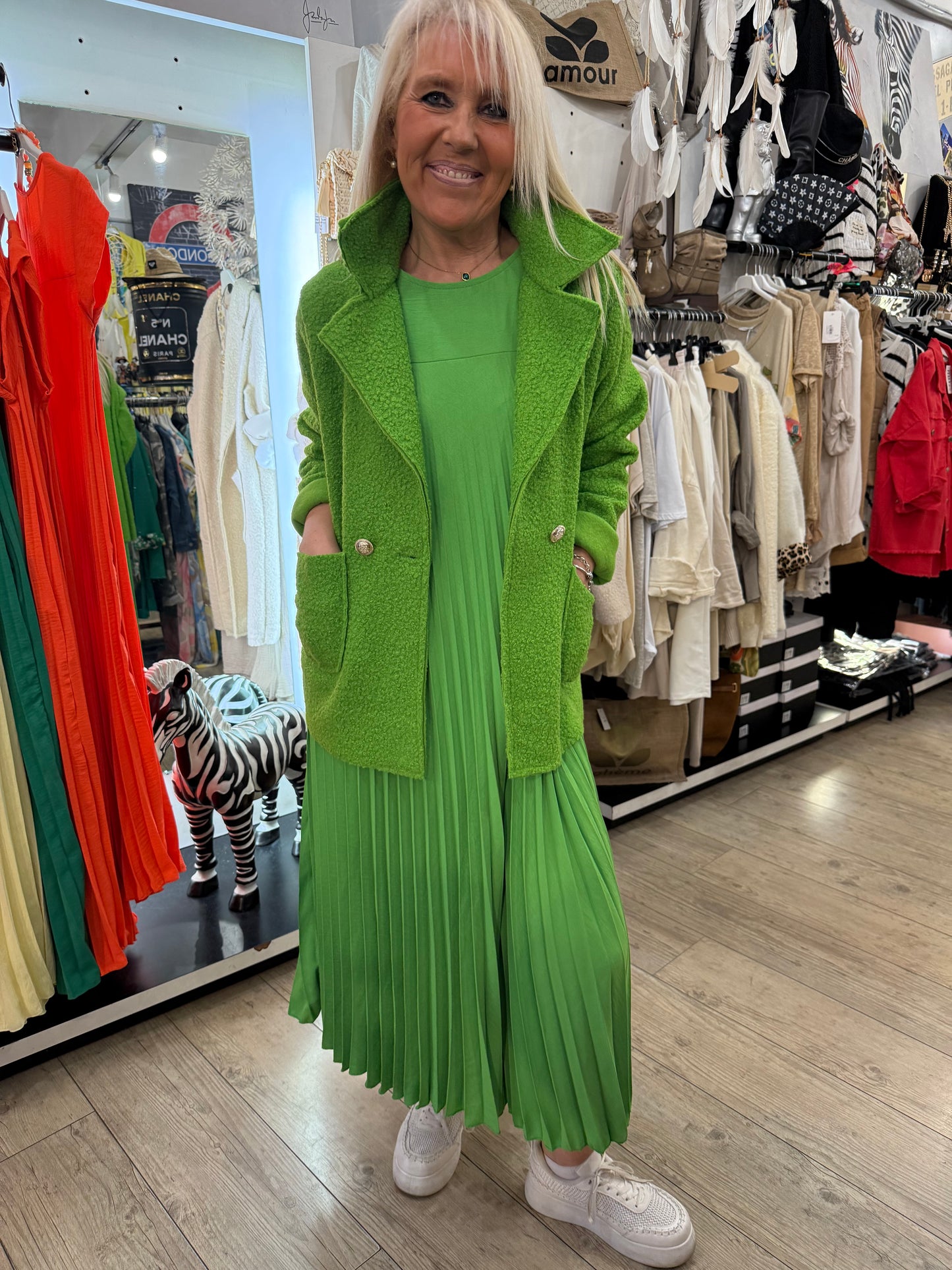 Robe plissée longue vert pomme