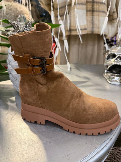 Boots camél zip dos