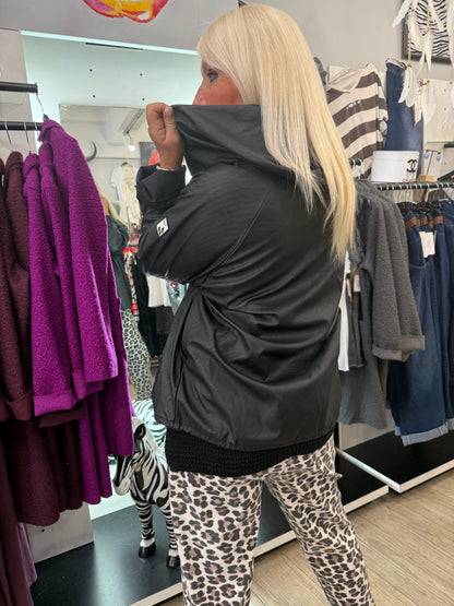 Veste simili noir