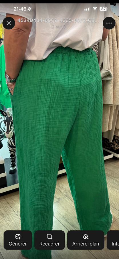 Pantalon gaz de coton vert