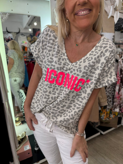 T shirt iconic