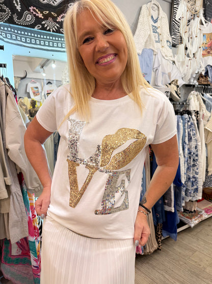 T shirt love