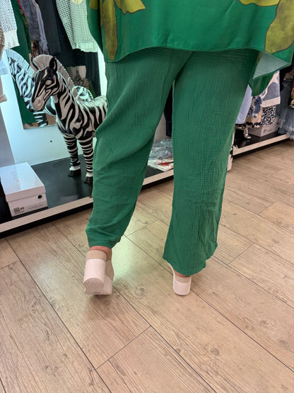 Pantalon gaz de coton vert