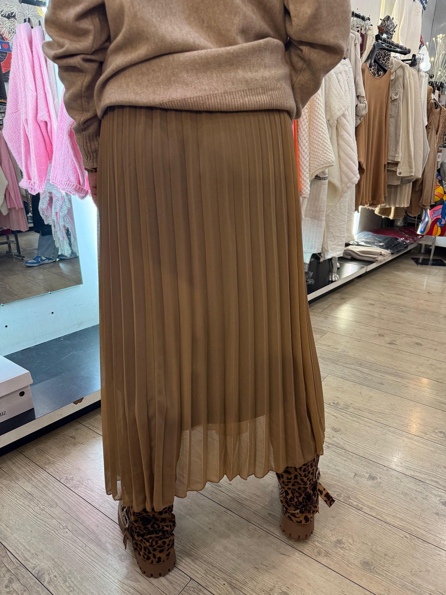 Jupe plissée camel